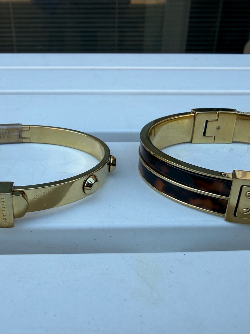 Michael Kors hinged bangle gold  Tone Bangle Bracelets with Tortoiseshell inlay